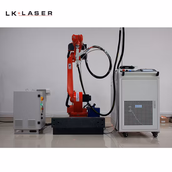 Soudage à grande vitesse sur l'acier au carbone, machine robotisée de soudage laser à angles et directions multiples
